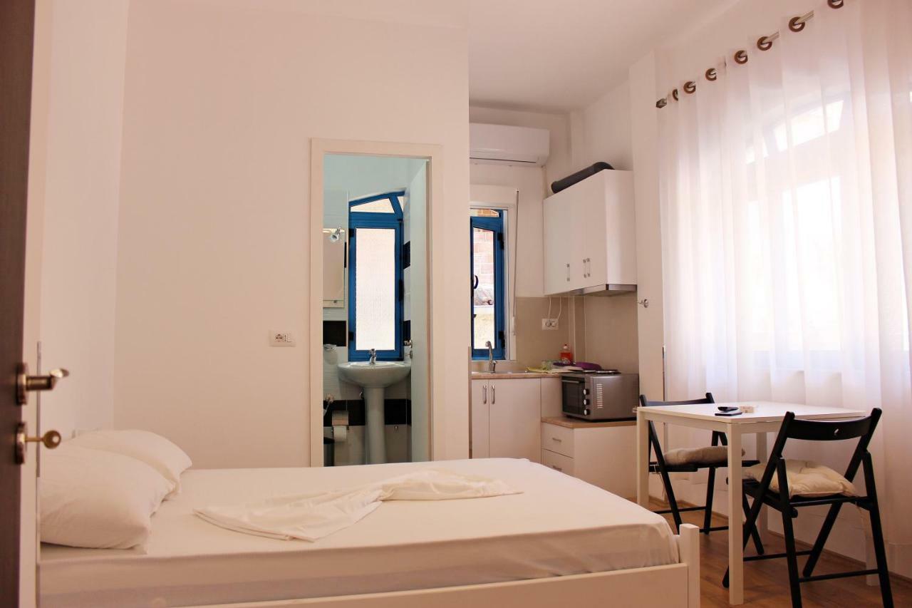 Hercules House Hotel Sarandë Exterior foto